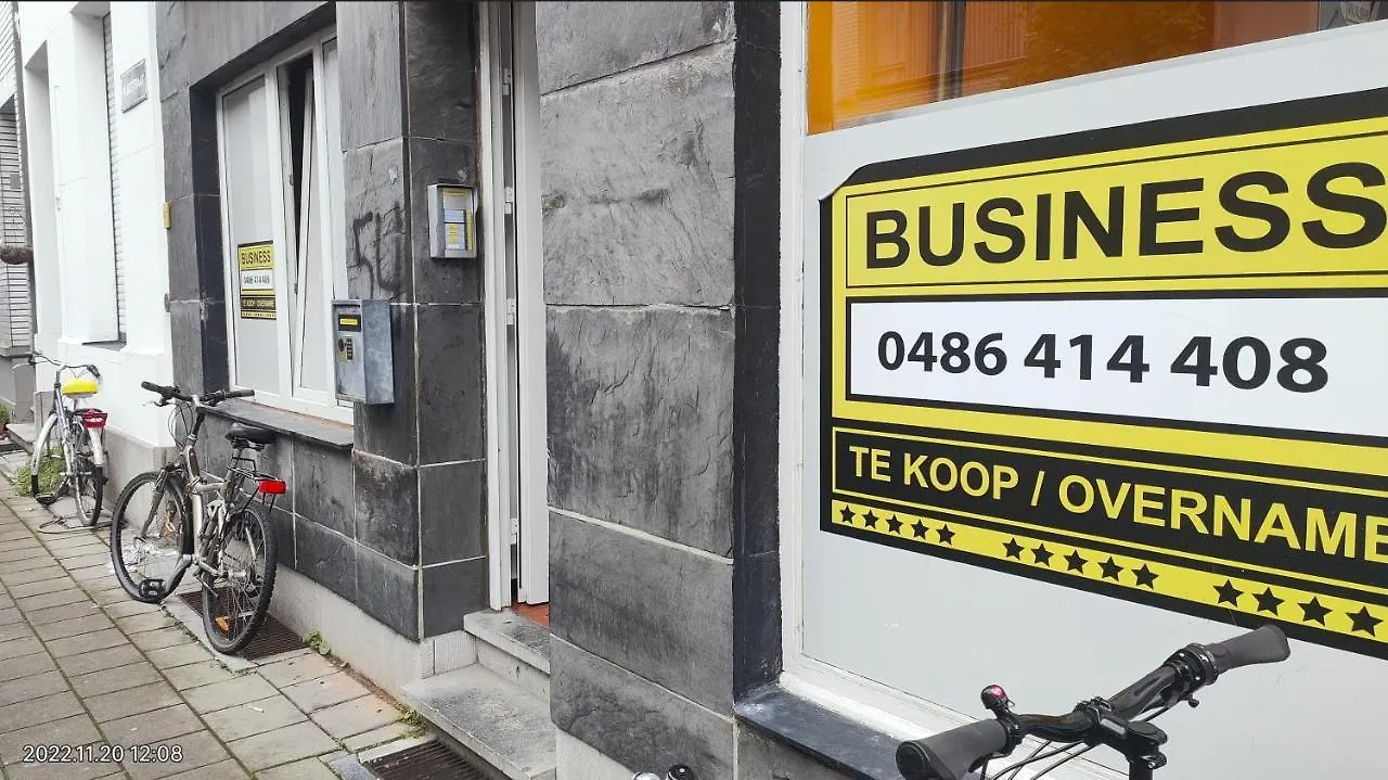 Mooi Slaapkamer! Proper En Compact Place Voor 3 Antwerpen Belgium