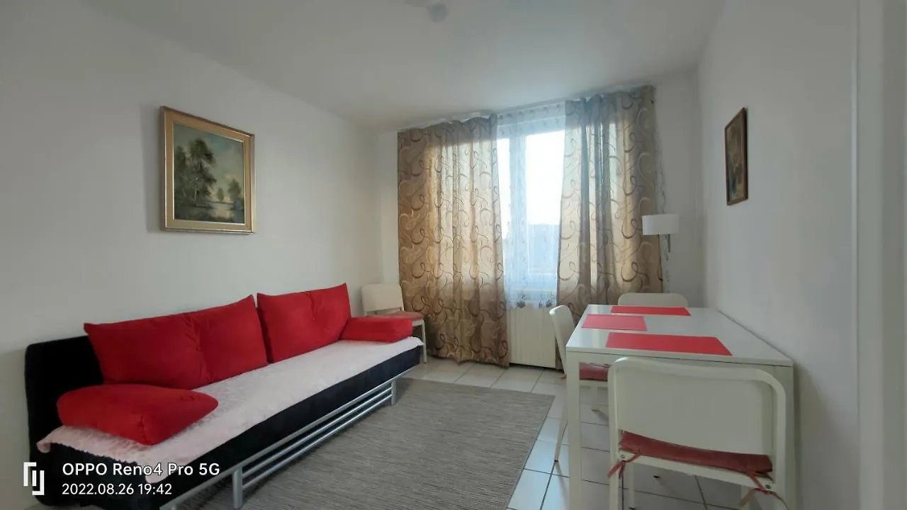 Mooi Slaapkamer! Proper En Compact Place Voor 3 Antwerp 0*,  Belgium