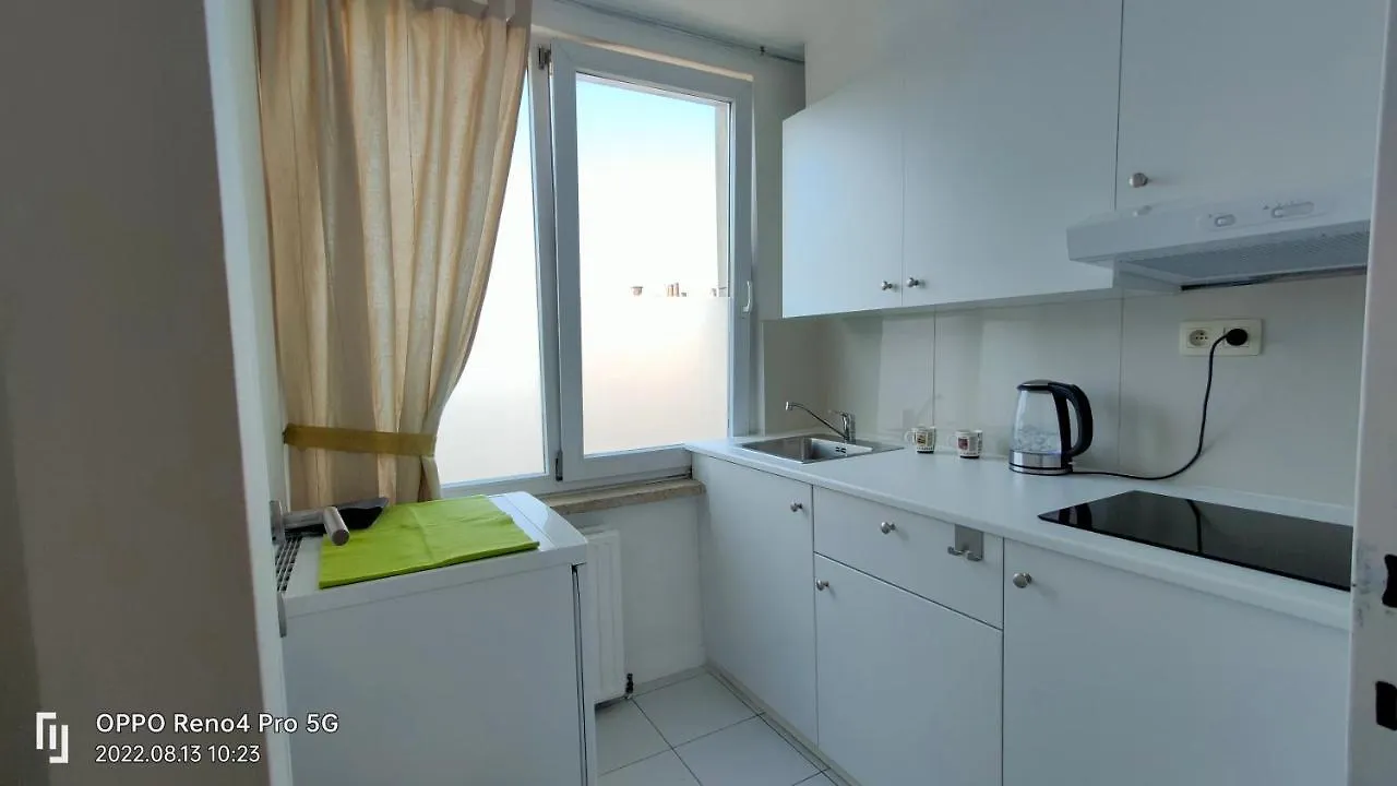 Mooi Slaapkamer! Proper En Compact Place Voor 3 Antwerp